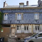 Le Relais De *