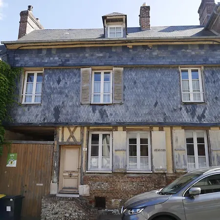 Le Relais De *